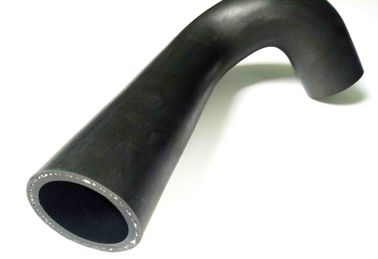 Rubber Air Intake Hose Customized Size Oil Resistance For Car Air Conditioning